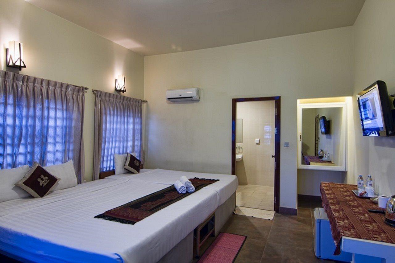 G Eleven Hotel Phnom Pen Exterior foto