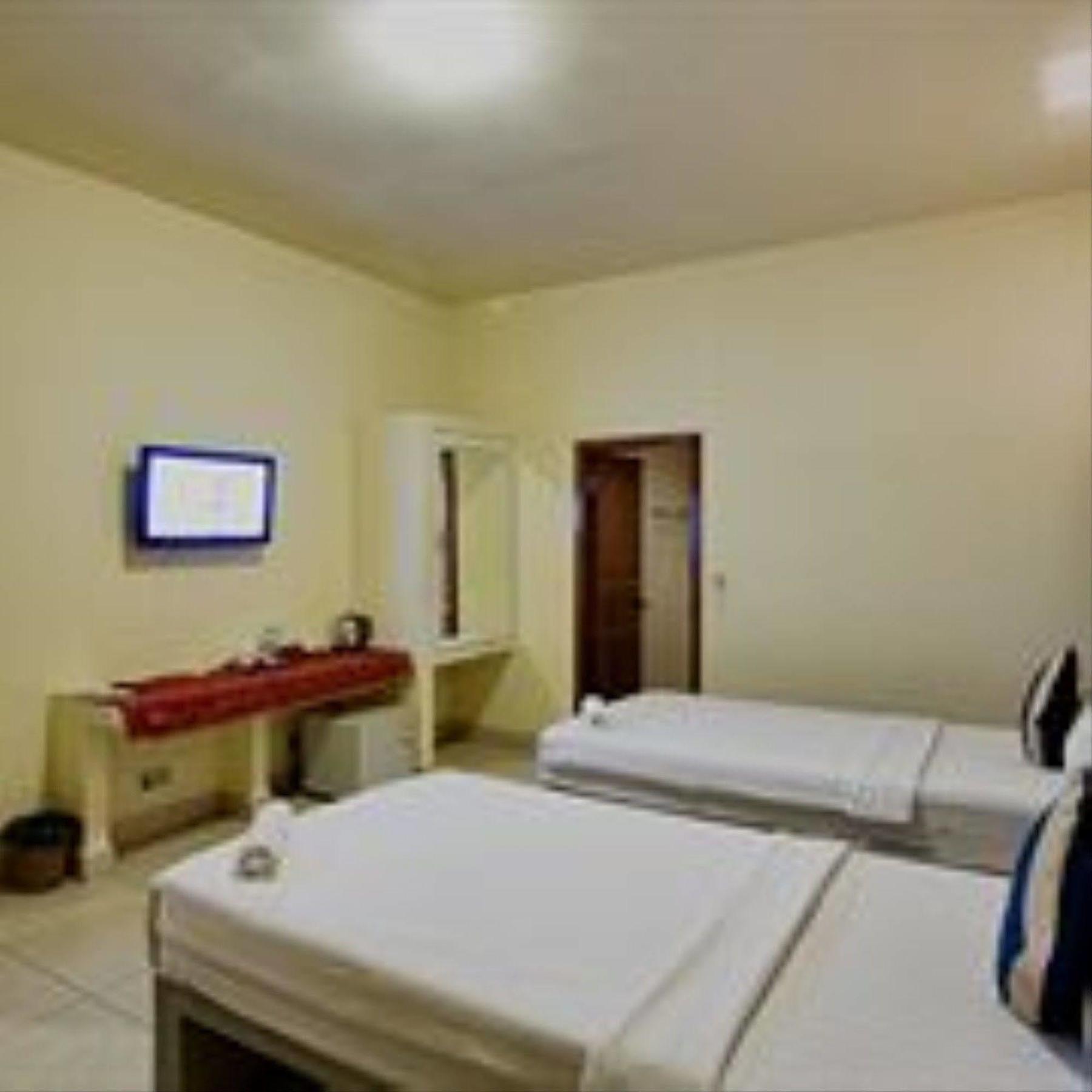G Eleven Hotel Phnom Pen Exterior foto