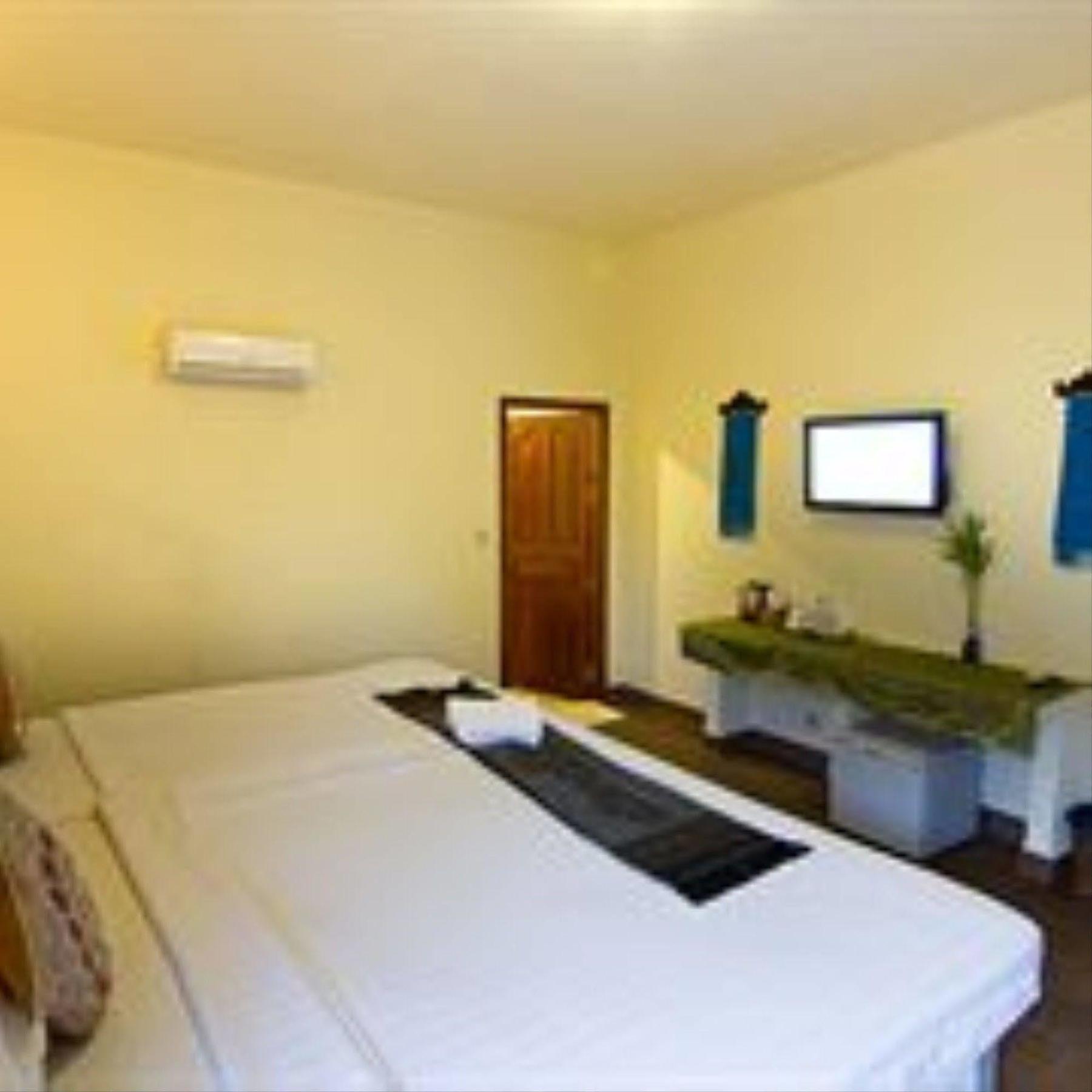 G Eleven Hotel Phnom Pen Exterior foto