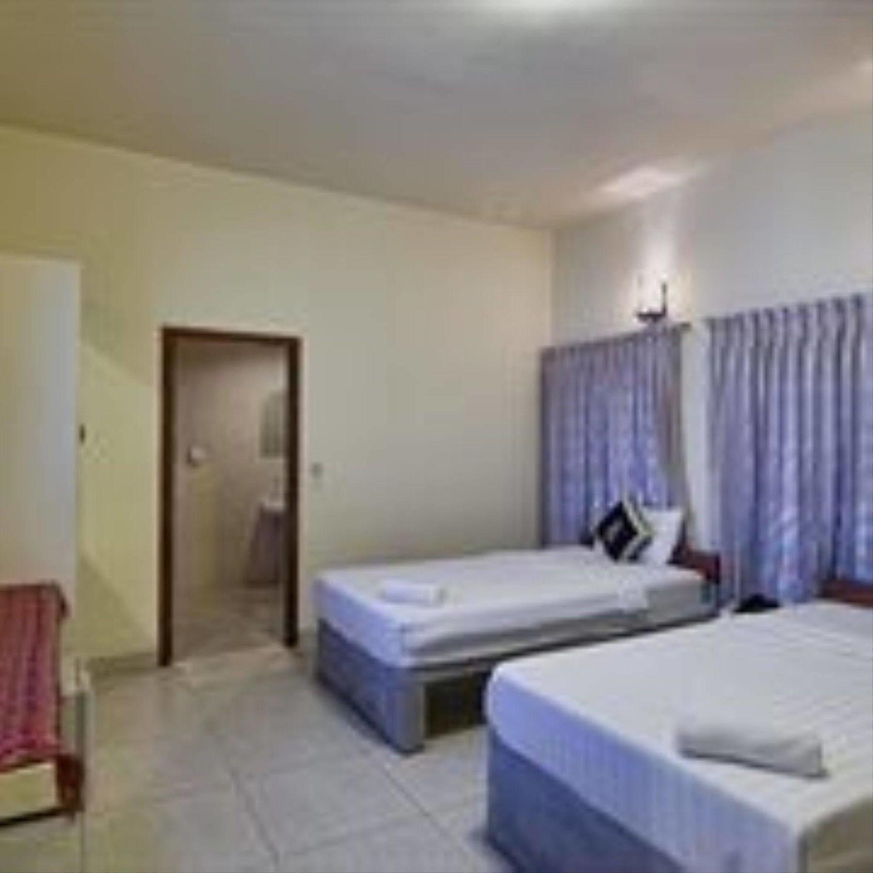 G Eleven Hotel Phnom Pen Exterior foto