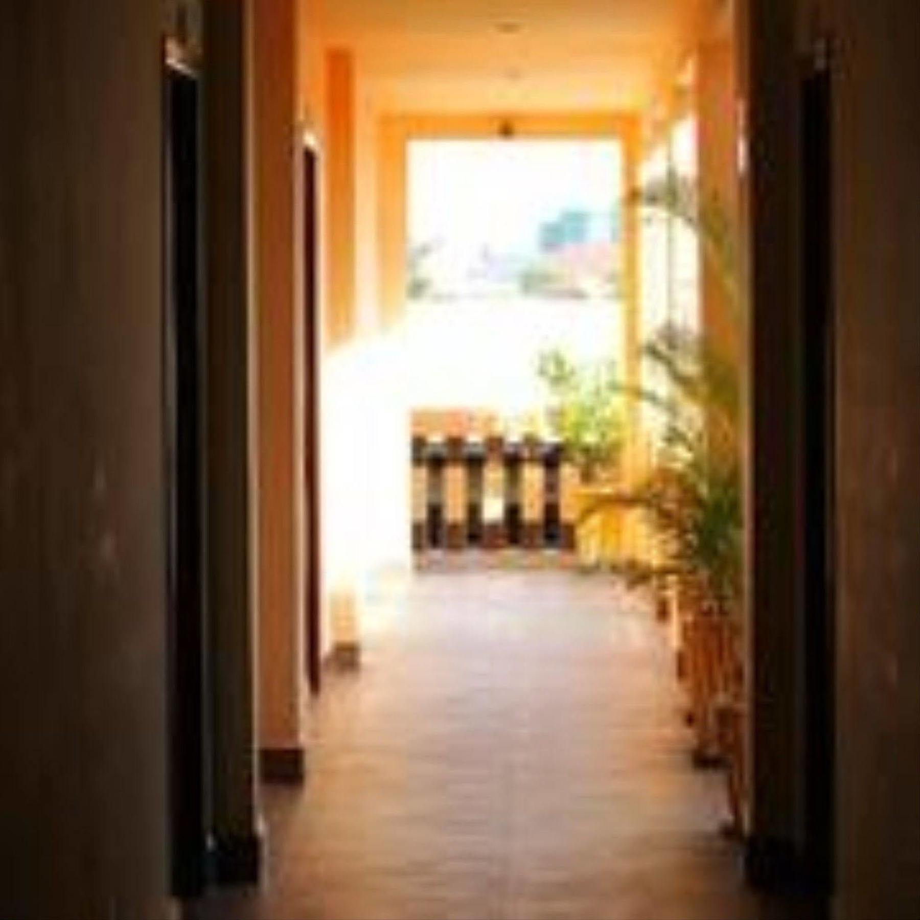 G Eleven Hotel Phnom Pen Exterior foto