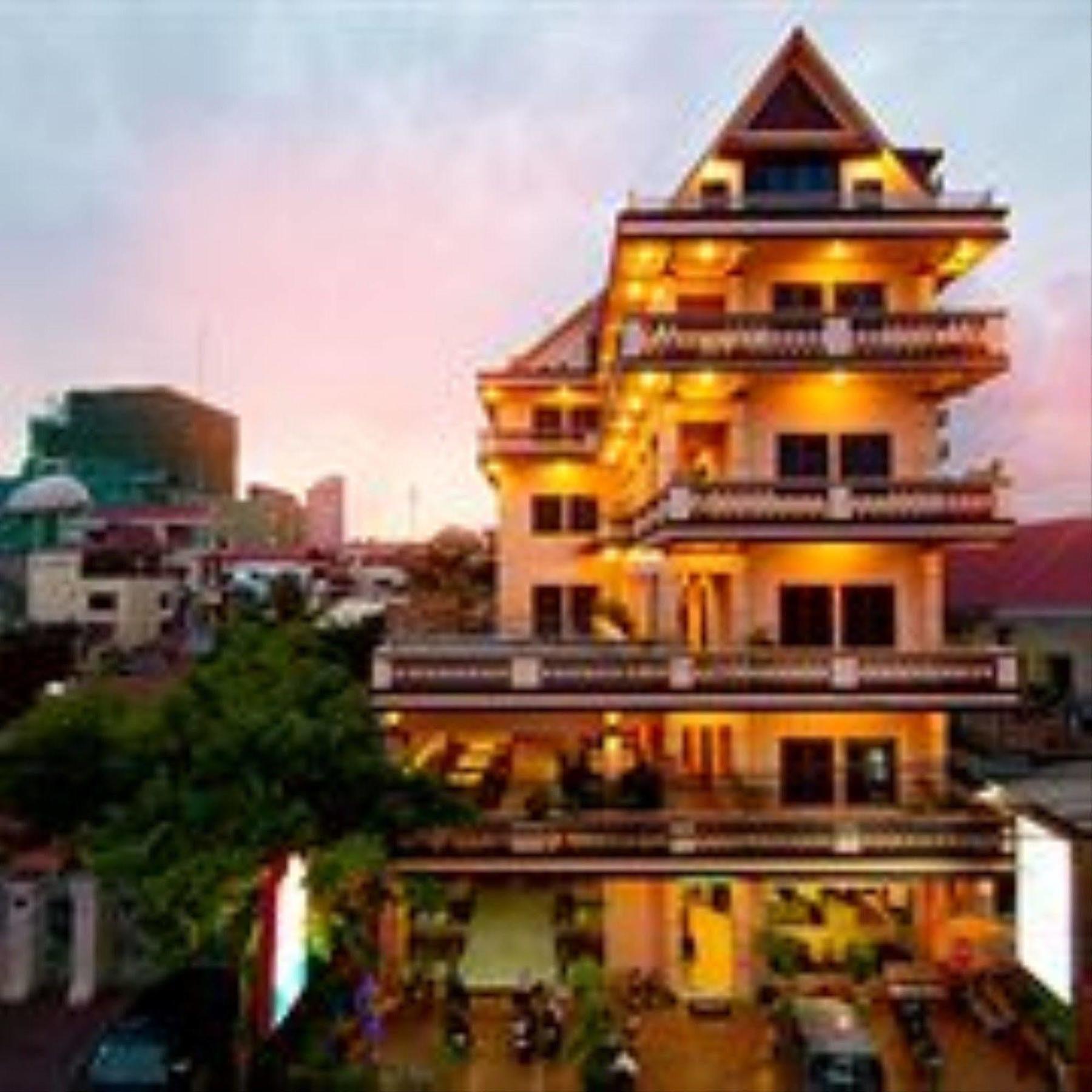 G Eleven Hotel Phnom Pen Exterior foto