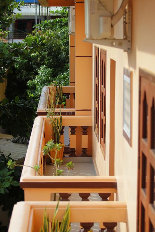 G Eleven Hotel Phnom Pen Exterior foto