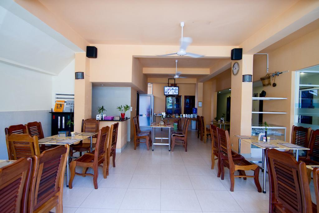 G Eleven Hotel Phnom Pen Exterior foto