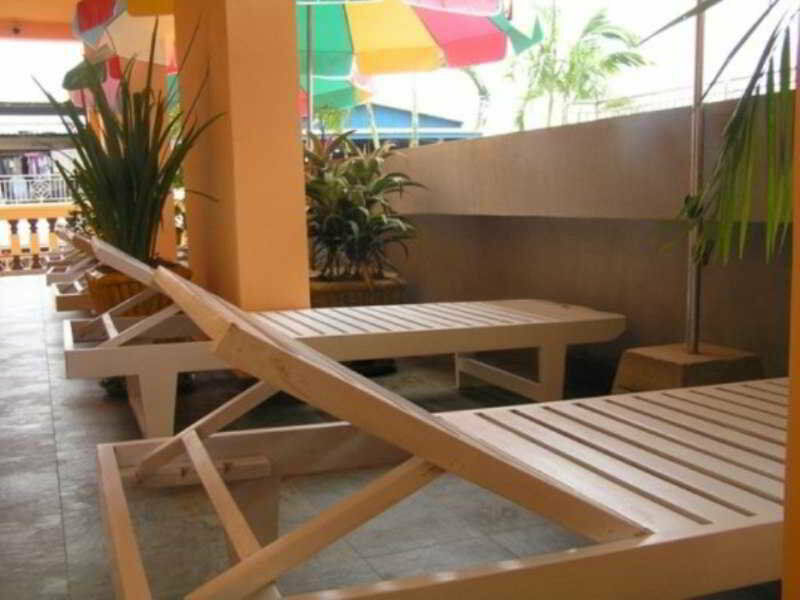 G Eleven Hotel Phnom Pen Exterior foto