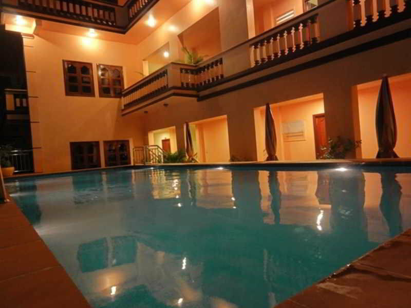 G Eleven Hotel Phnom Pen Exterior foto